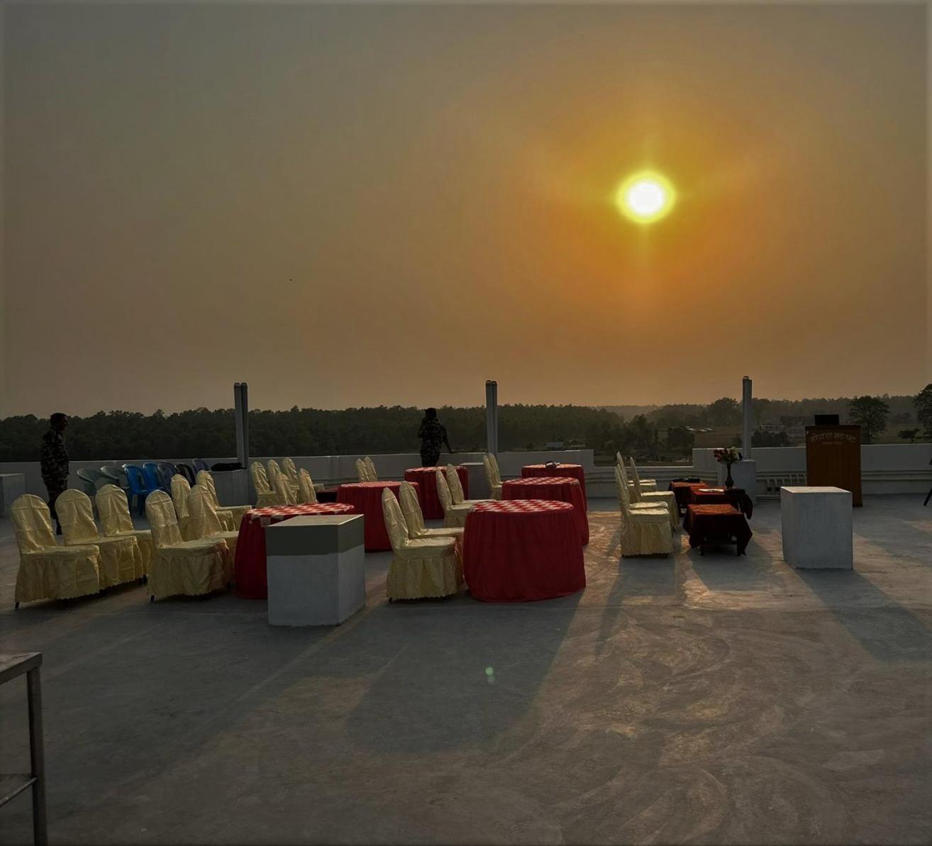 Hotel Hot Pot, Dhangadhi Exterior foto